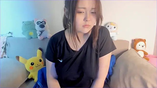 minji snow online show from February 2026 01:06:02 PM