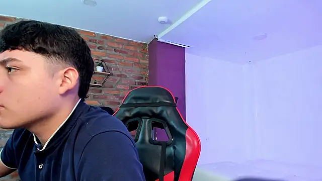 HotThreesoome online show from March 2026 12:27:01 PM