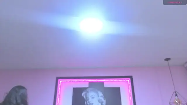 Snapshot of Sara_valderrama_ chatting on February 2026 12:01:02 PM Sara valderrama online show from February 2026 12:01:02 PM