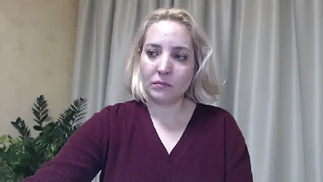 Snapshot of sweetpussy chatting on January 2025 06:00:01 PM sweetpussy online show from January 2025 06:00:01 PM