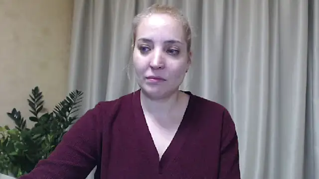 Snapshot of sweetpussy chatting on February 2025 08:56:01 PM sweetpussy online show from February 2025 08:56:01 PM