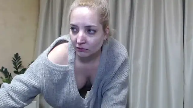 Snapshot of sweetpussy chatting on February 2025 07:27:02 PM sweetpussy online show from February 2025 07:27:02 PM