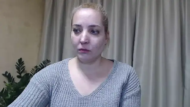 Snapshot of sweetpussy chatting on February 2025 12:12:01 PM sweetpussy online show from February 2025 12:12:01 PM