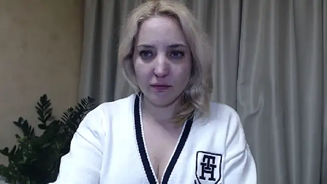 Snapshot of sweetpussy chatting on February 2025 02:31:02 PM sweetpussy online show from February 2025 02:31:02 PM