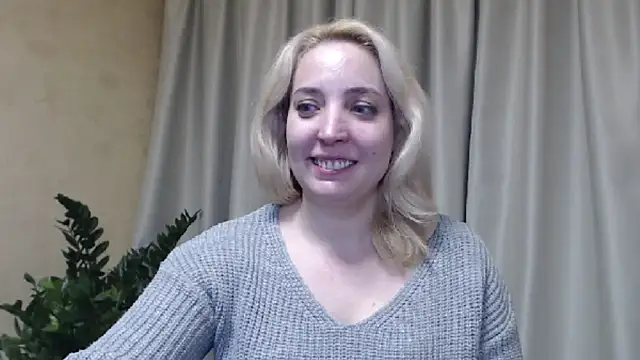 Snapshot of sweetpussy chatting on February 2025 05:29:01 PM sweetpussy online show from February 2025 05:29:01 PM