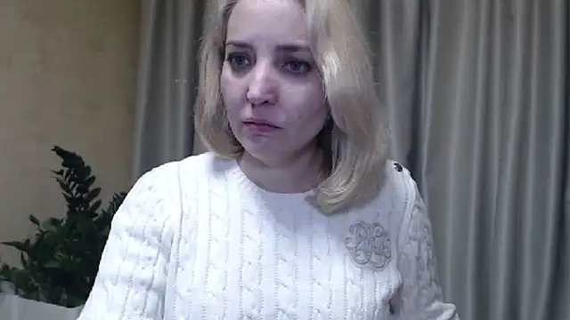 Snapshot of sweetpussy chatting on February 2025 04:00:01 PM sweetpussy online show from February 2025 04:00:01 PM