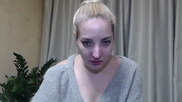 Snapshot of sweetpussy chatting on March 2025 10:10:01 PM sweetpussy online show from March 2025 10:10:01 PM