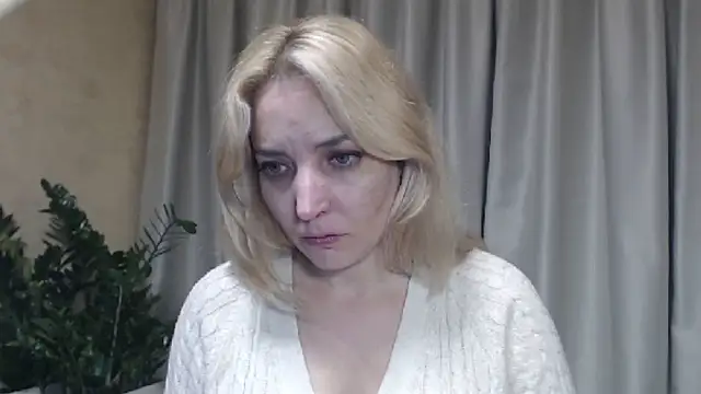 Snapshot of sweetpussy chatting on October 2025 03:57:02 PM sweetpussy online show from October 2025 03:57:02 PM