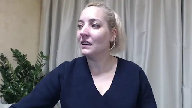 Snapshot of sweetpussy chatting on November 2025 09:24:01 PM sweetpussy online show from November 2025 09:24:01 PM