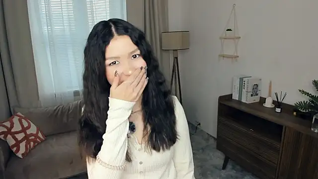 LonaLongsdorf online show from January 2026 09:00:02 AM