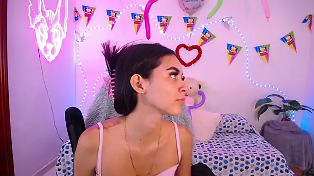 Snapshot of Sofia_tgn chatting on May 2026 06:36:02 PM Sofia tgn online show from May 2026 06:36:02 PM