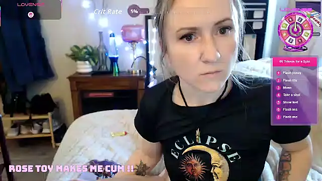 Snapshot of alluringpixie chatting on February 2026 07:01:02 PM alluringpixie online show from February 2026 07:01:02 PM