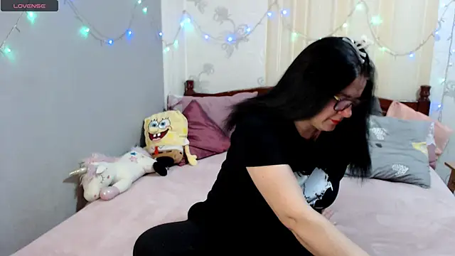 SashaBond online show from December 2025 08:08:01 AM