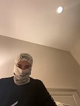 phantom898983 online show from April 2026 08:20:01 AM