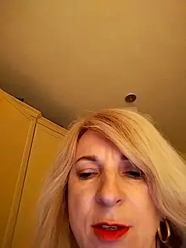 AhlyssaLove1155 online show from April 2026 07:34:02 PM