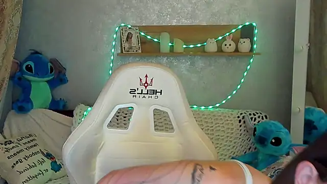 CharlyWines online show from January 2026 01:59:02 PM