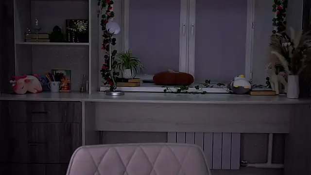 SolBurri online show from December 2025 02:05:01 AM