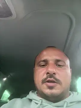 coupledeea online show from April 2026 06:57:02 PM