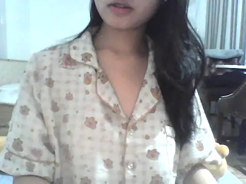 Snapshot of KellyCin chatting on December 2025 06:23:01 PM KellyCin online show from December 2025 06:23:01 PM