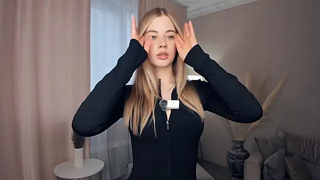 Snapshot of country_fox chatting on February 2026 12:04:01 PM country fox online show from February 2026 12:04:01 PM