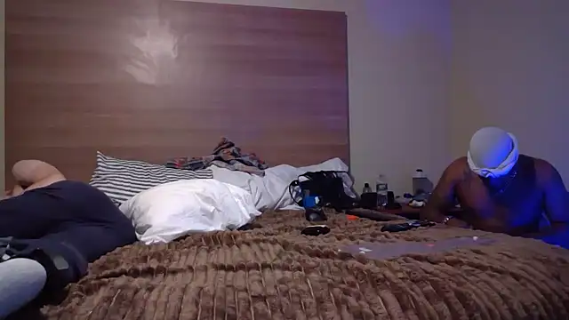 cosmiccloudpig online show from January 2026 07:56:02 AM