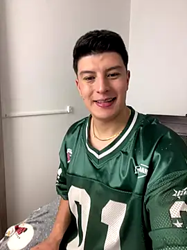 Goldenknight33 online show from December 2025 02:45:02 PM