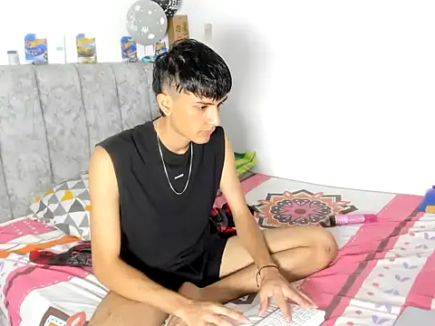 Andycillo online show from December 2025 01:21:02 AM