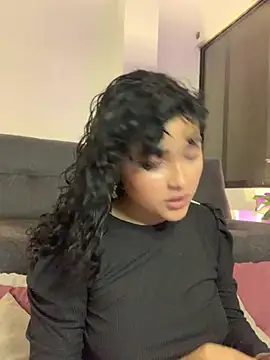 ladulcemary  online show from February 2026 02:21:02 PM