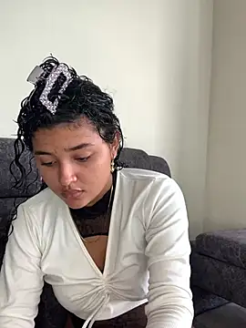 Snapshot of ladulcemary_ chatting on May 2026 12:10:01 PM ladulcemary online show from May 2026 12:10:01 PM