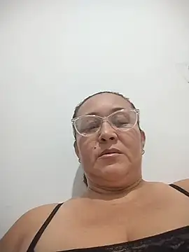 Nini Love  online show from February 2026 02:28:01 AM