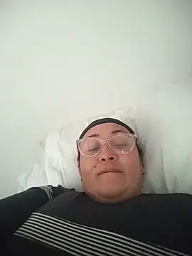 Nini Love  online show from February 2026 09:12:02 PM