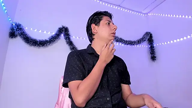 Snapshot of king_Eric30 chatting on January 2026 08:55:01 PM king Eric30 online show from January 2026 08:55:01 PM