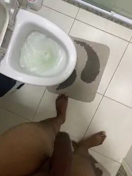 Snapshot of Phenrik1989 chatting on February 2026 10:58:02 PM Phenrik1989 online show from February 2026 10:58:02 PM