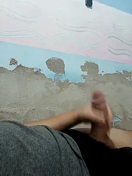 Snapshot of AVALIAminhaPika chatting on February 2026 01:31:01 AM AVALIAminhaPika online show from February 2026 01:31:01 AM