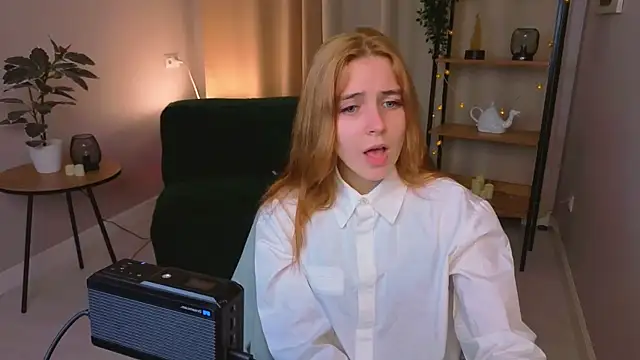 Bella xBaby online show from December 2025 01:26:01 PM