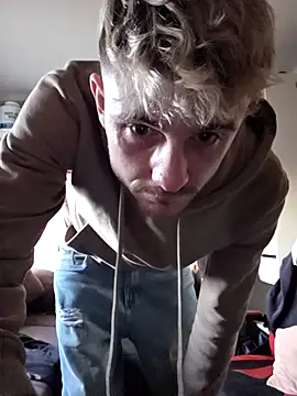 Dejvvvv95 online show from March 2026 05:08:01 PM