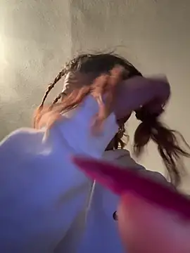 Bellaa25 online show from April 2026 11:07:01 PM