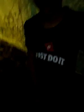 Snapshot of Andreskelly chatting on February 2026 02:49:01 AM Andreskelly online show from February 2026 02:49:01 AM