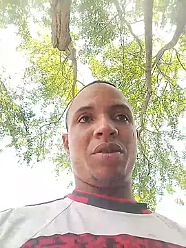 Snapshot of Andreskelly chatting on March 2026 04:45:02 PM Andreskelly online show from March 2026 04:45:02 PM