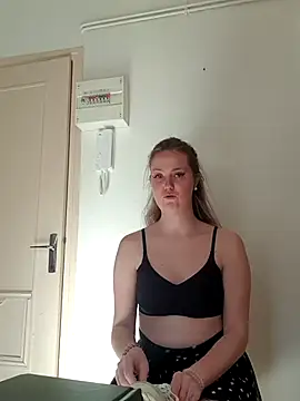 Snapshot of Vikml166 chatting on February 2026 10:13:02 AM Vikml166 online show from February 2026 10:13:02 AM