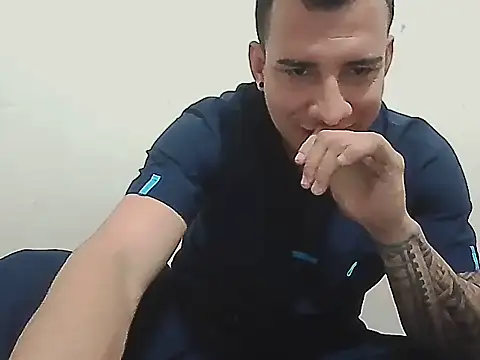 Snapshot of tuenfermerofavorito06 chatting on January 2026 11:17:01 PM tuenfermerofavorito06 online show from January 2026 11:17:01 PM