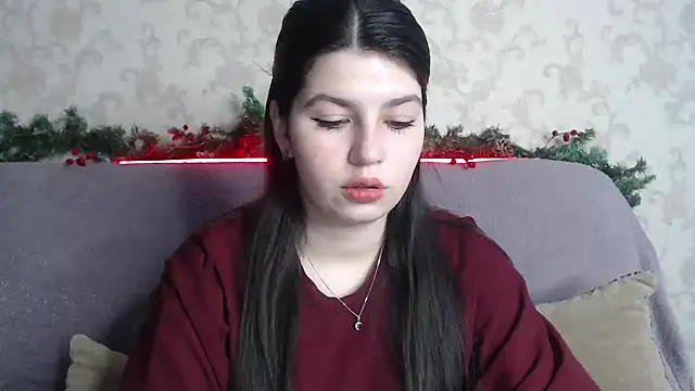 KisaModel online show from February 2026 07:24:01 AM