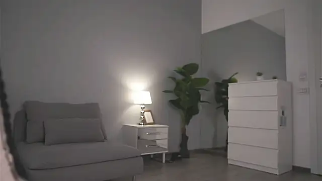 ValexieLux online show from April 2026 10:17:02 AM