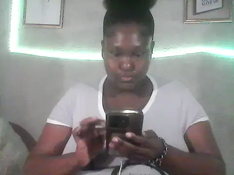 sweetmilkylady online show from April 2026 08:26:01 AM