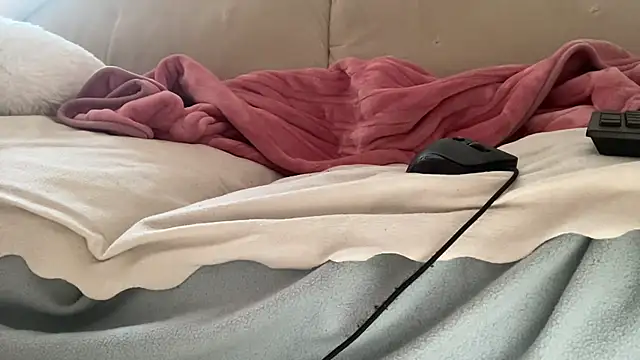 ijustturned18today online show from February 2026 07:49:01 AM