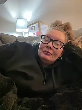 Snapshot of kissmyarch chatting on December 2025 12:29:01 AM kissmyarch online show from December 2025 12:29:01 AM