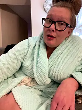 Snapshot of kissmyarch chatting on December 2025 11:56:01 PM kissmyarch online show from December 2025 11:56:01 PM