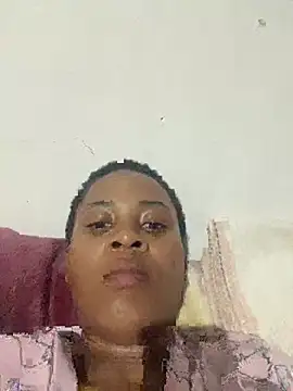 Snapshot of BellaSean chatting on April 2026 05:11:01 PM BellaSean online show from April 2026 05:11:01 PM
