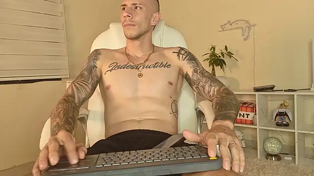 Snapshot of J_king__ chatting on July 2026 01:28:01 PM J king online show from July 2026 01:28:01 PM