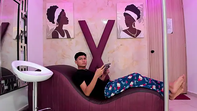 HORNY PRETTY online show from December 2025 02:56:01 PM